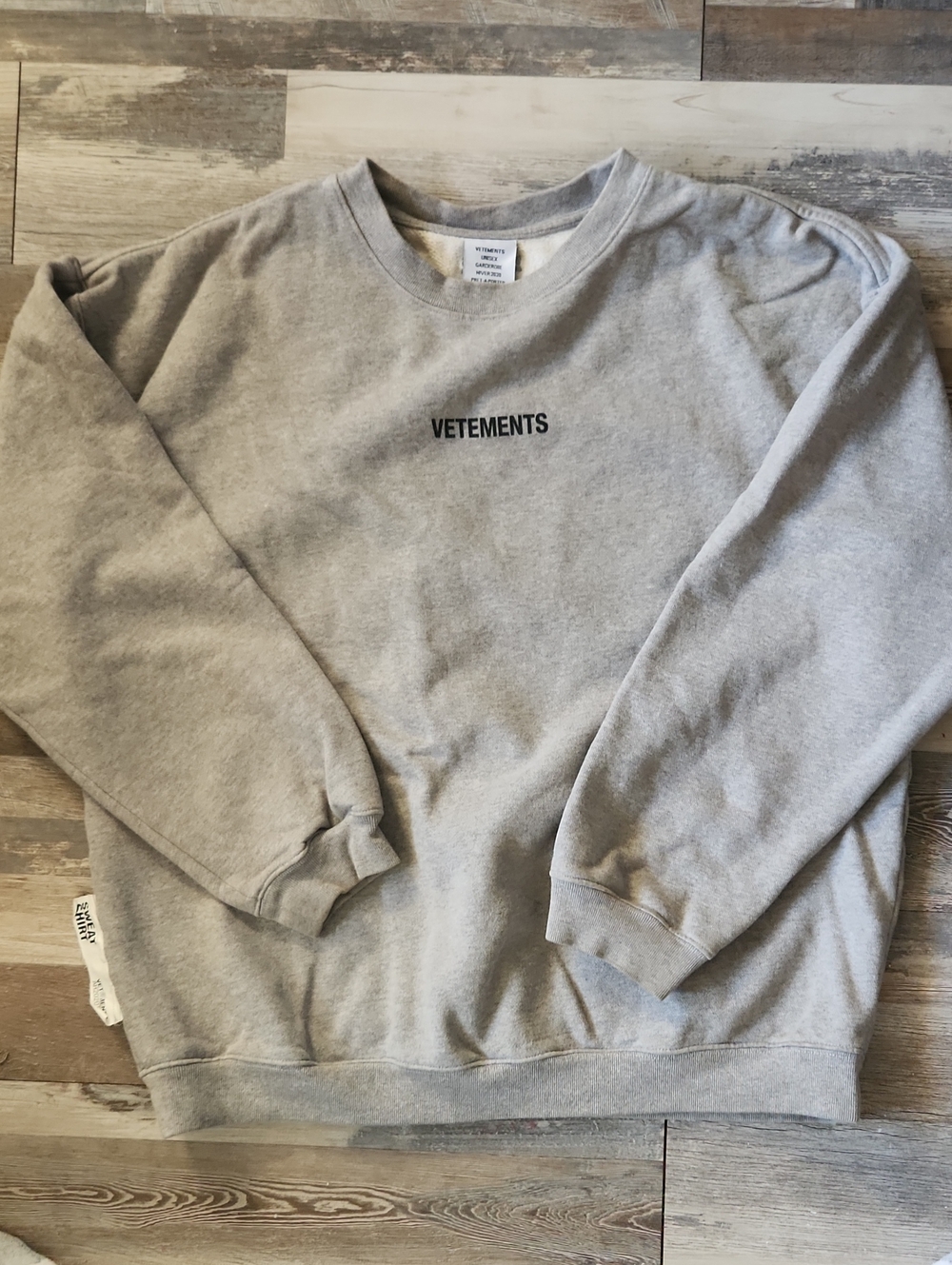 Vetements Men's Gray Crewneck Sweater